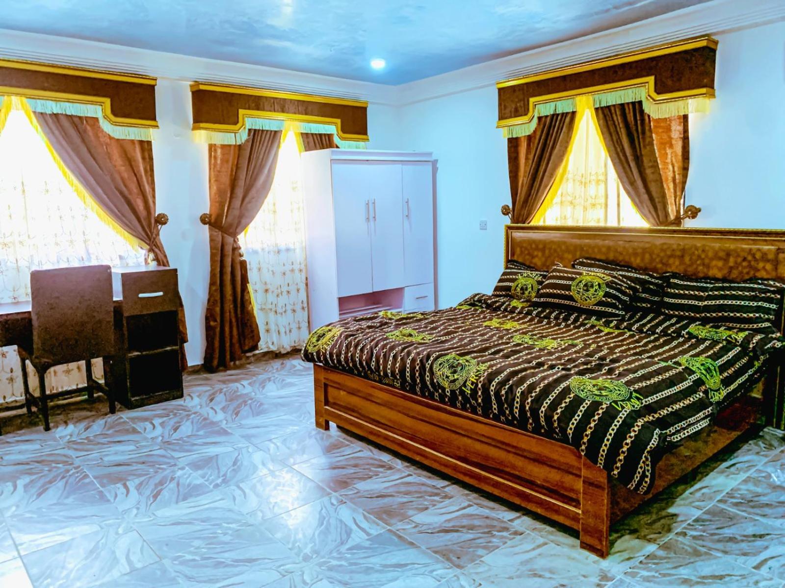 Select Elegant 3 Rooms 3 sized king-bed @ Abuja FCT view 2