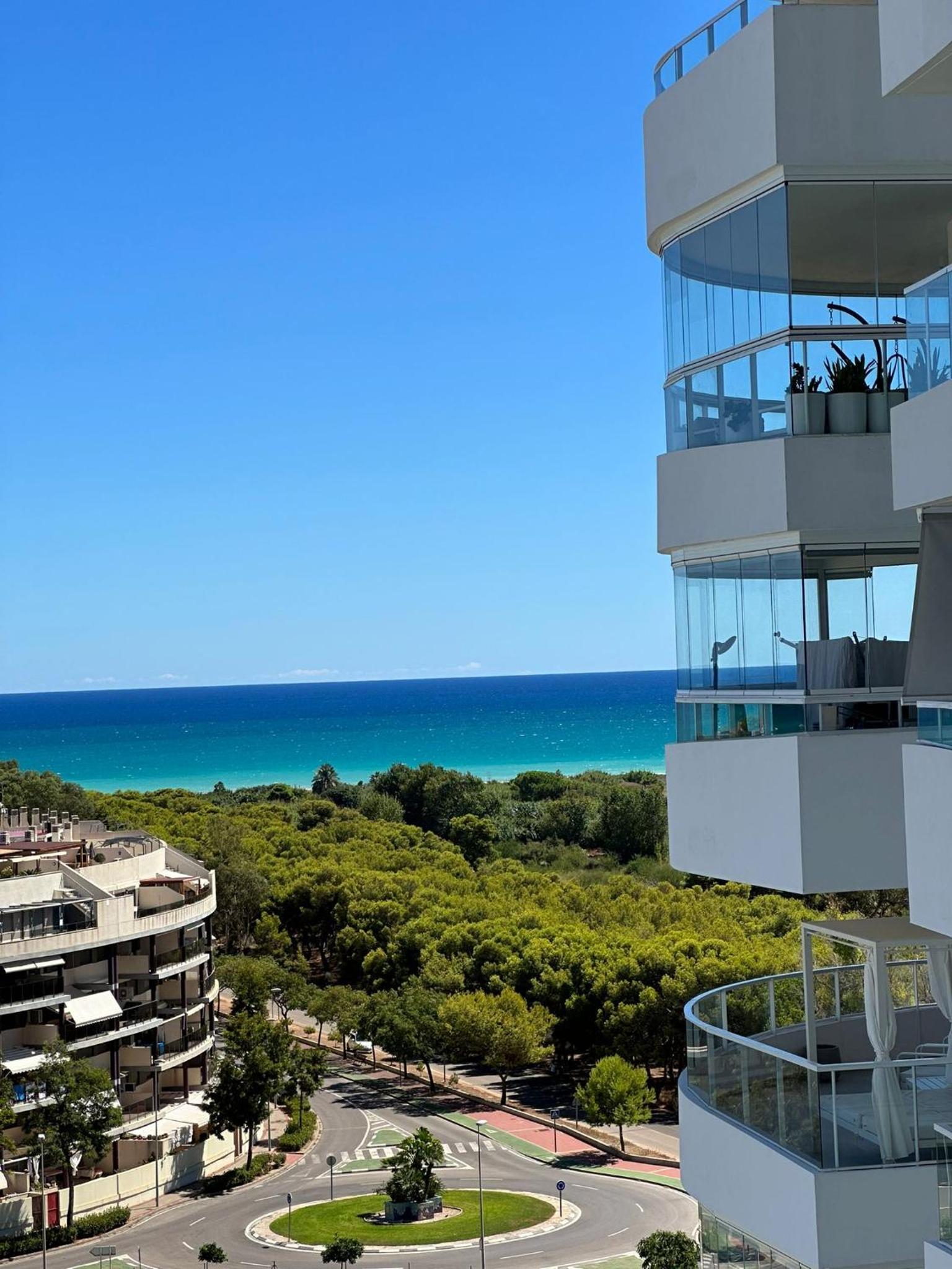 Exceptional Apartment in Gran Canet 9th floor with sea view and private garage view 3