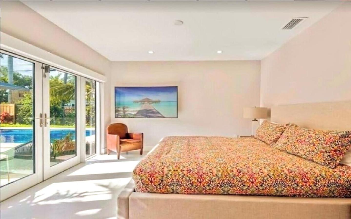 Encanto costero en Hollywood view 3