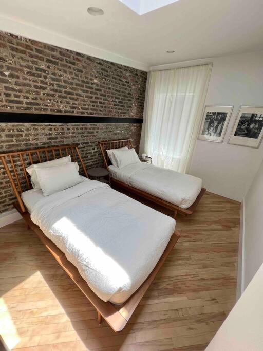 Superb Duplex Penthouse in FIDI