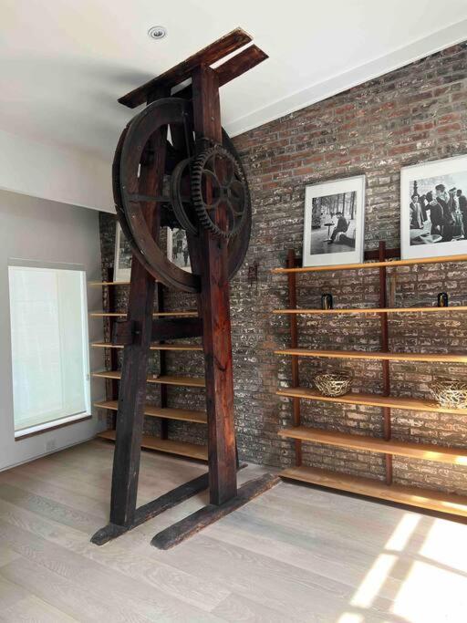 Superb Duplex Penthouse in FIDI