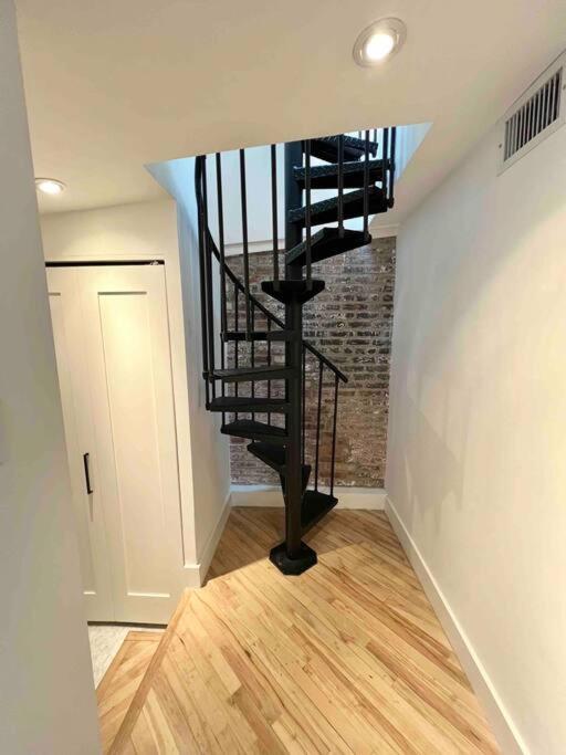Superb Duplex Penthouse in FIDI