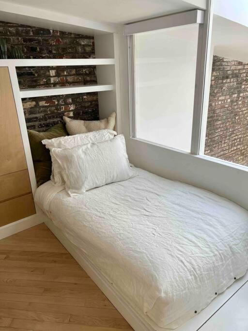 Superb Duplex Penthouse in FIDI