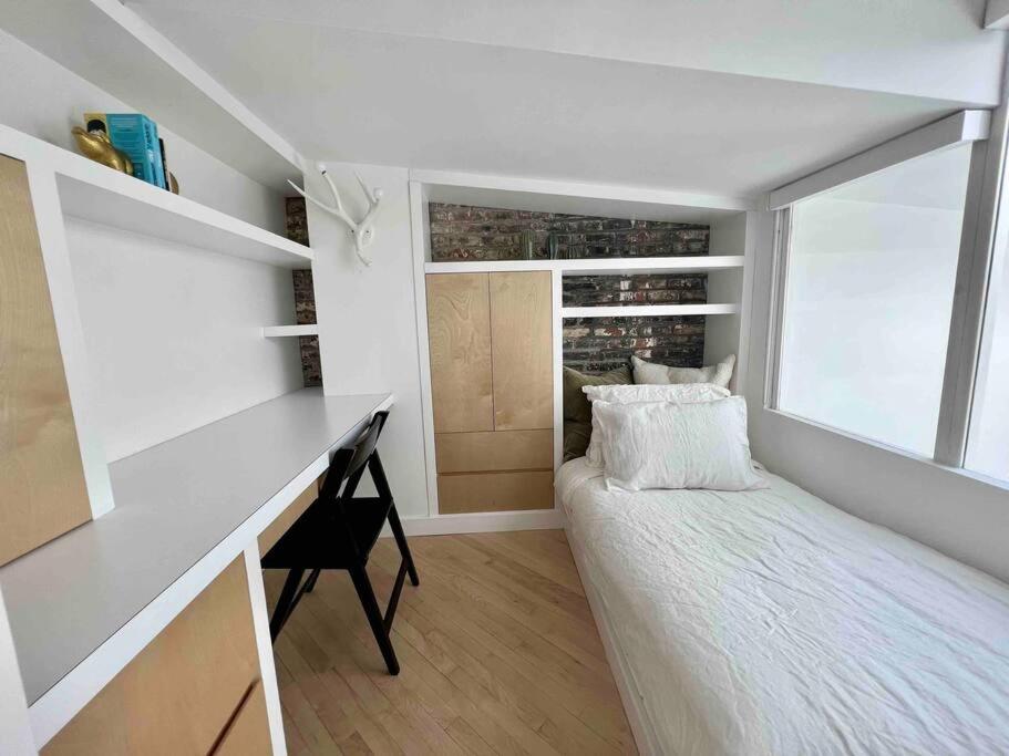 Superb Duplex Penthouse in FIDI