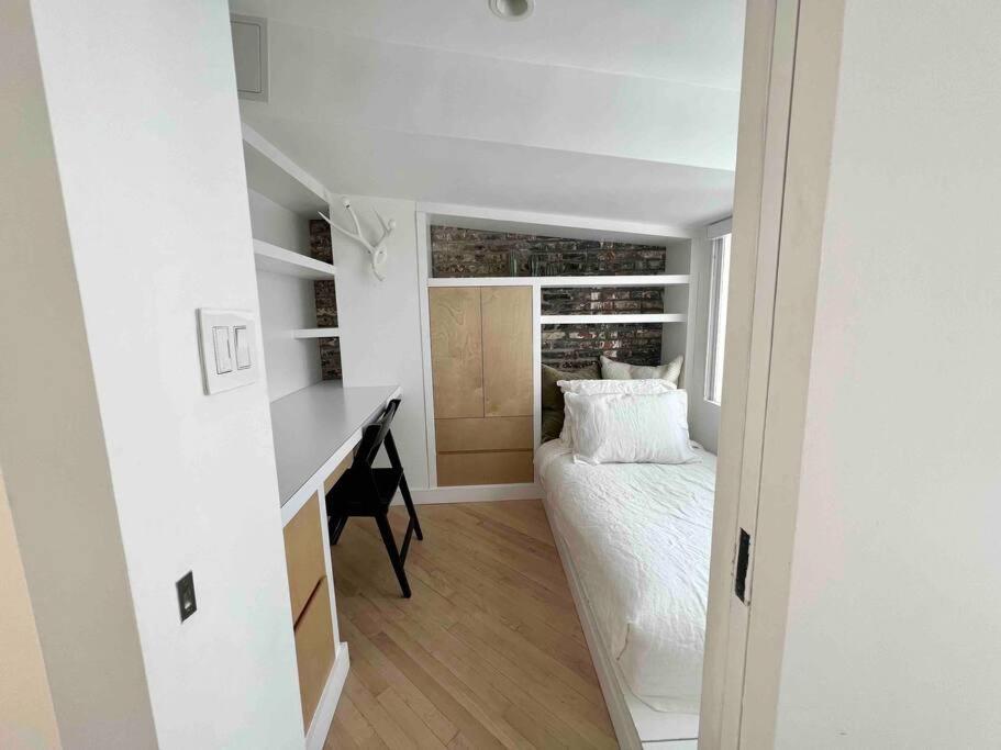 Superb Duplex Penthouse in FIDI