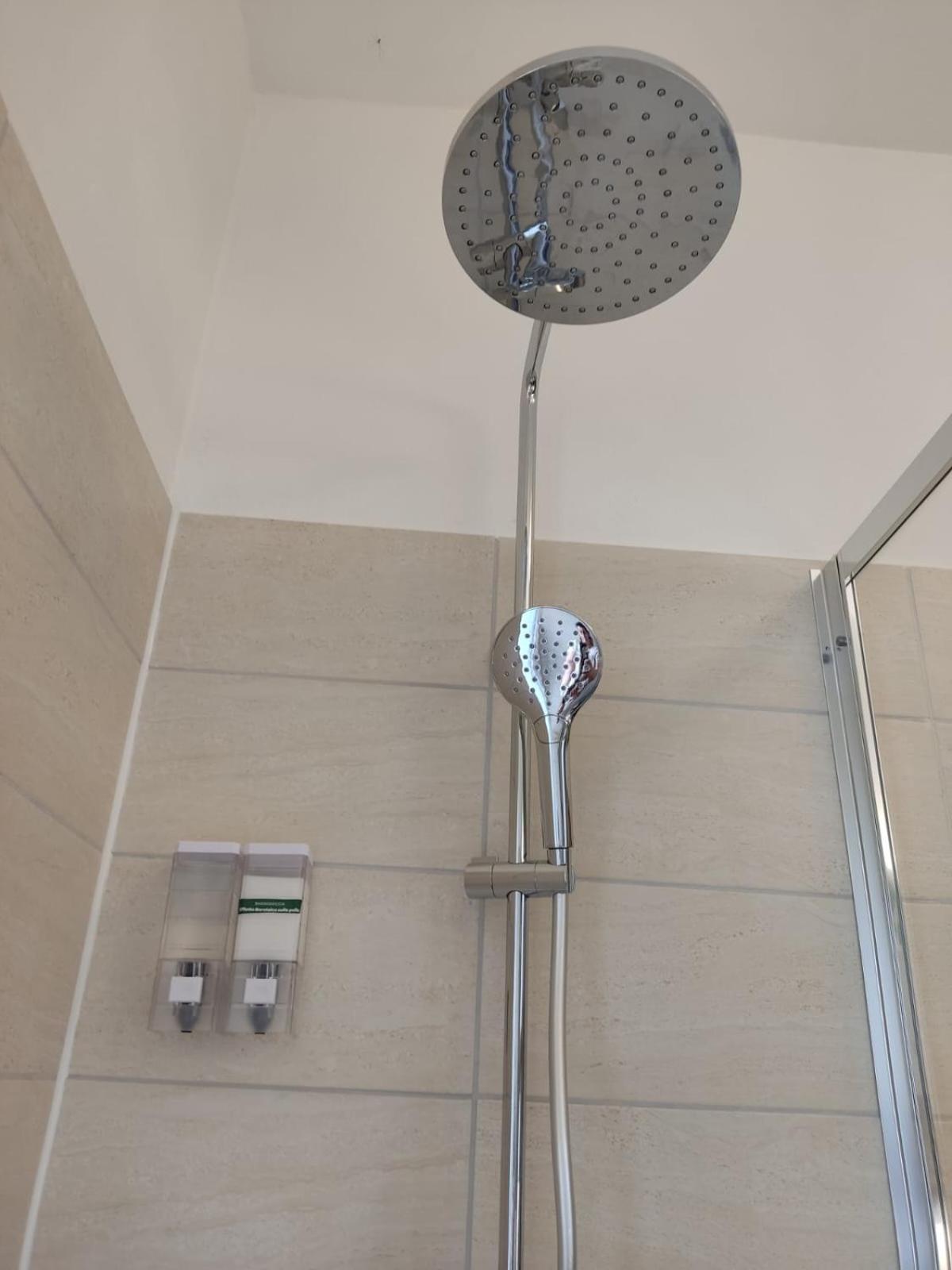 Tirano Express luxury Apartment view 3
