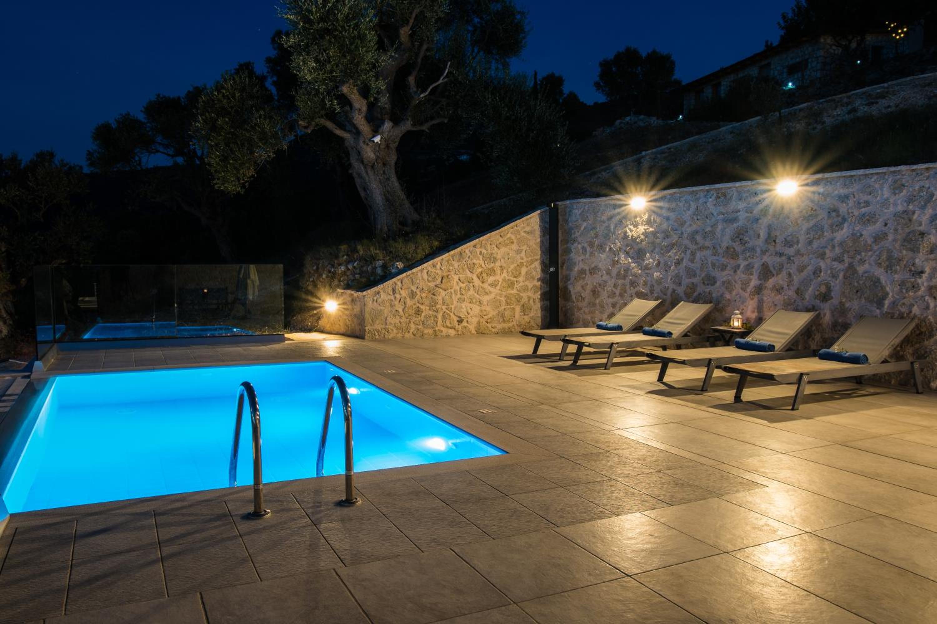 TOPAZ AGIOS NIKITAS photo 2