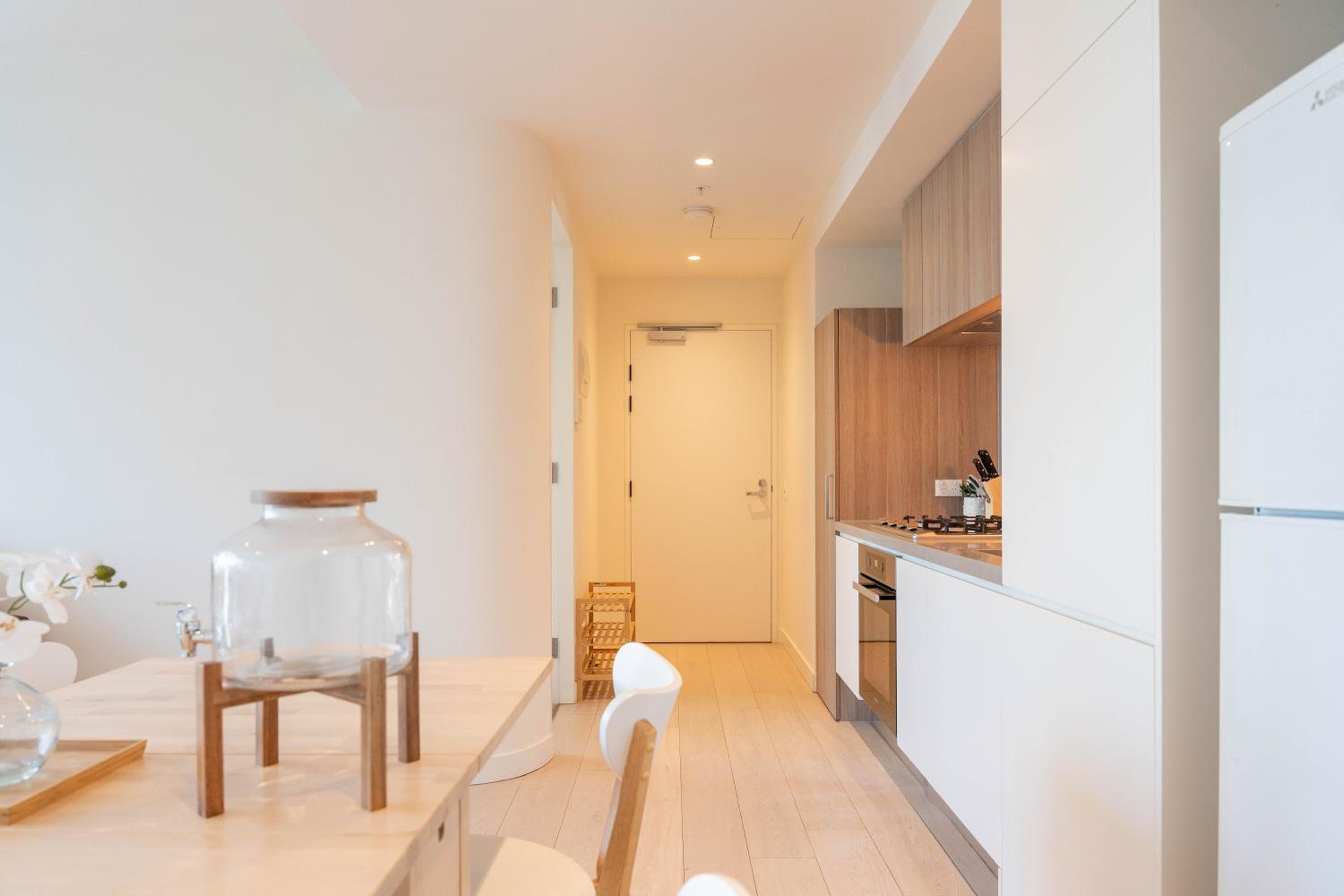 Cozy & spacious 2B2B APT in CBD