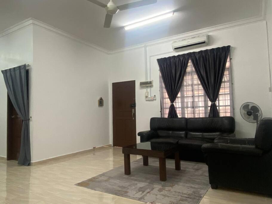 D’ Rahmat Homestay by BiNa photo 1