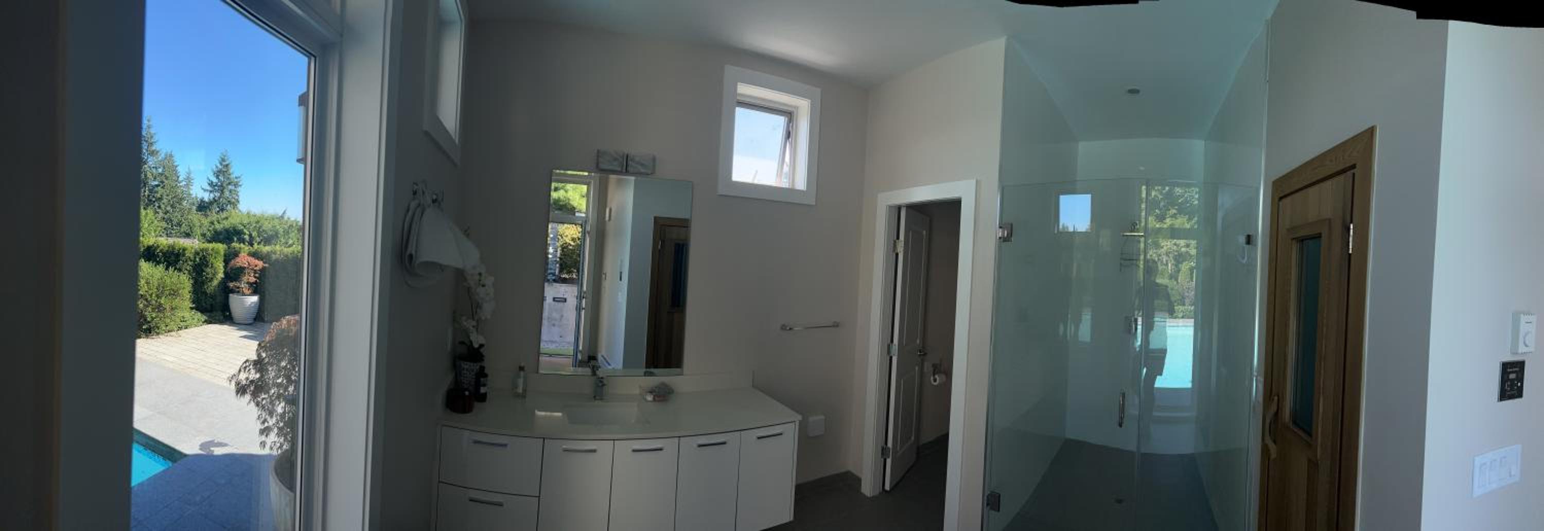 Luxury accomodation in West Vancouver
