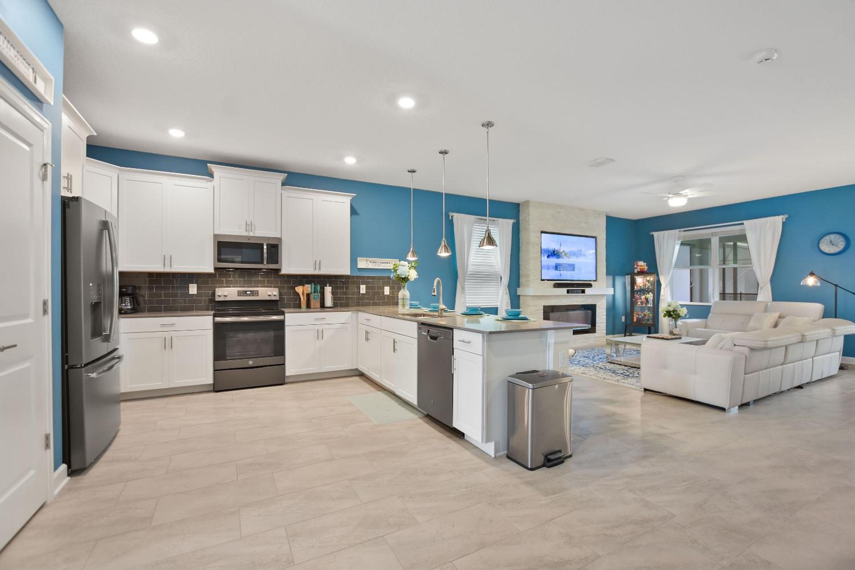 Luxury Villa near Disney 8 Bedroom Private Pool & Playground1