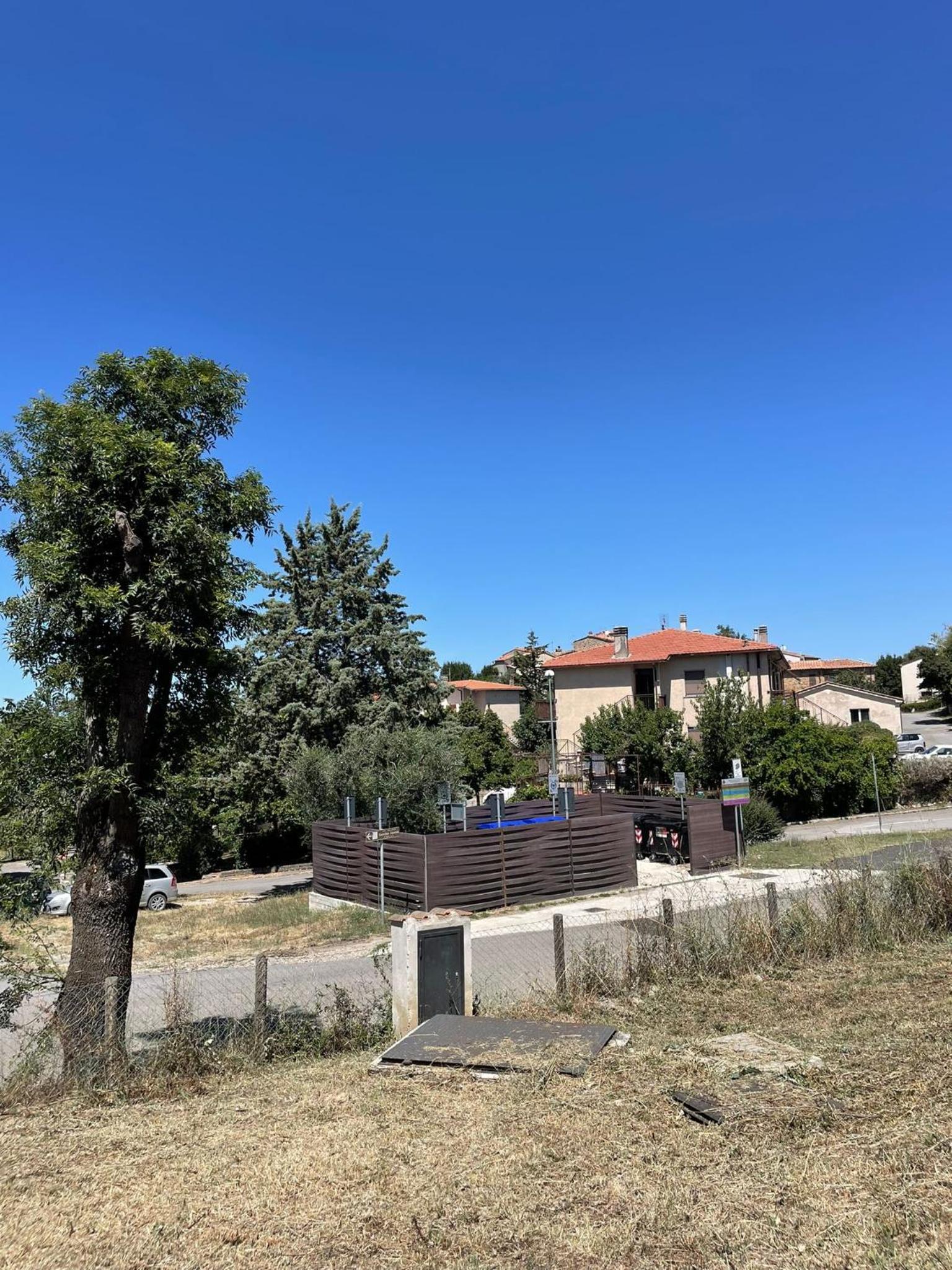 Saturnia House