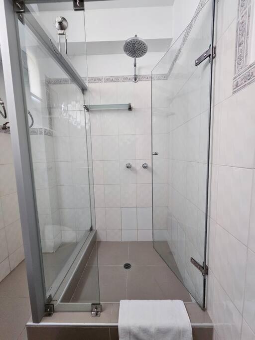 Acogedor y céntrico apartamento en Miraflores view 4