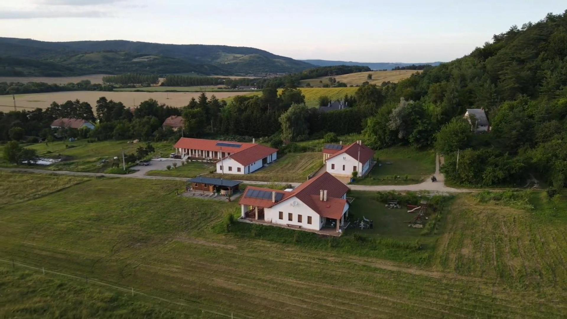 Bánvölgye Vendégház és Apartmanok view 2