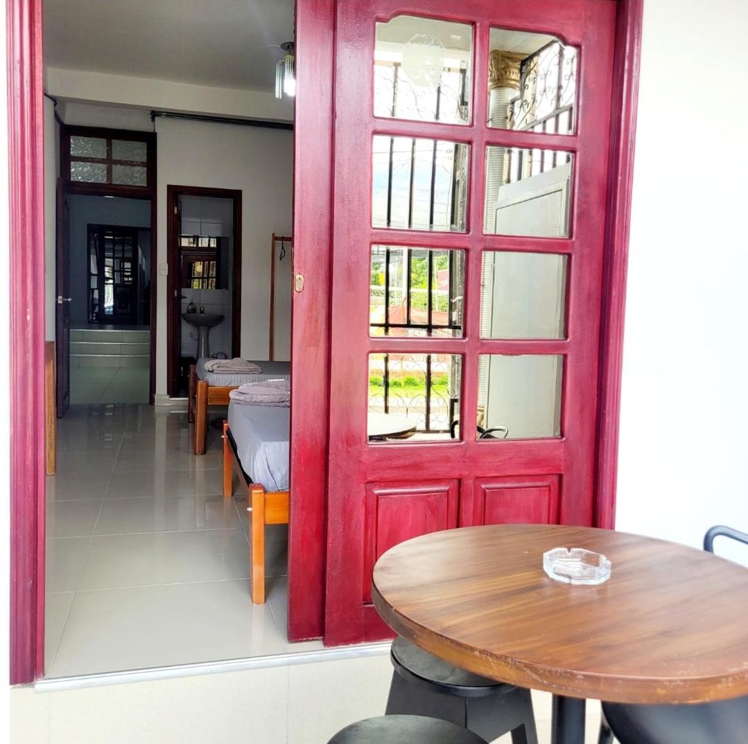 Kanaq Hotel Tours
