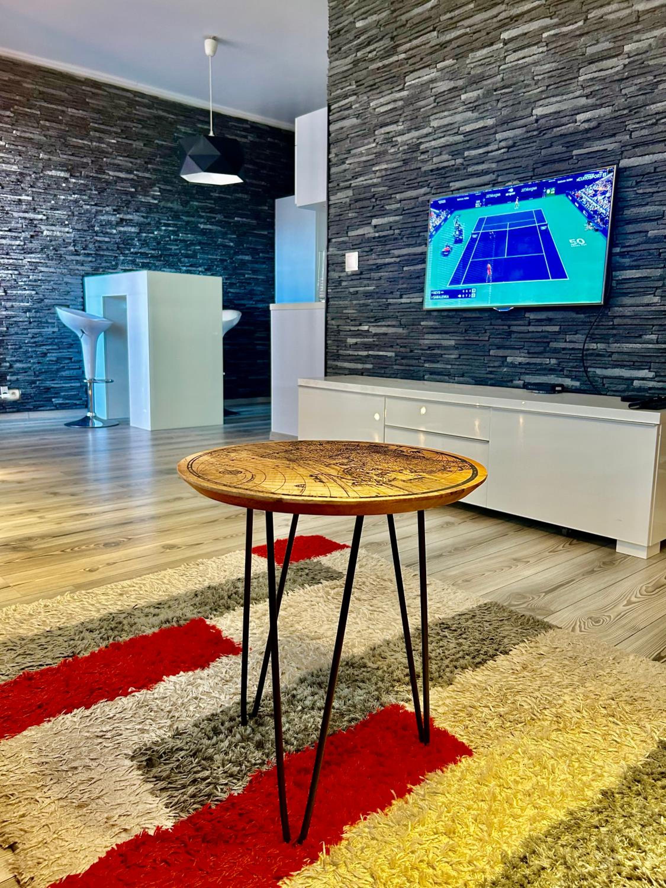 Apartmánik v tichom nádvorí - free parking view 5