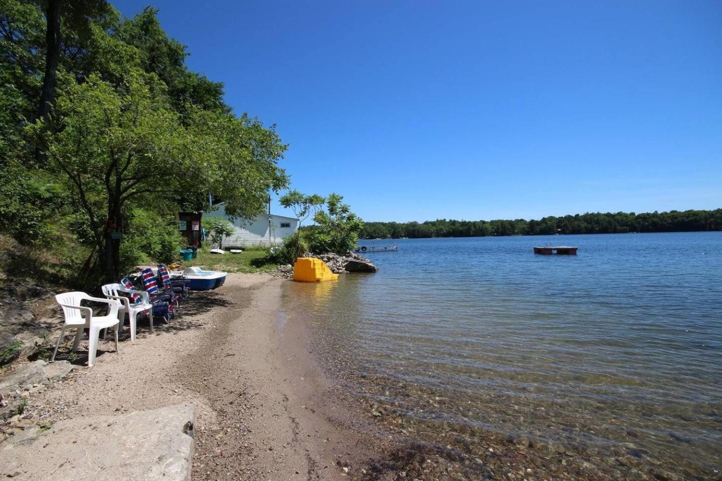 The Oaks Lake House