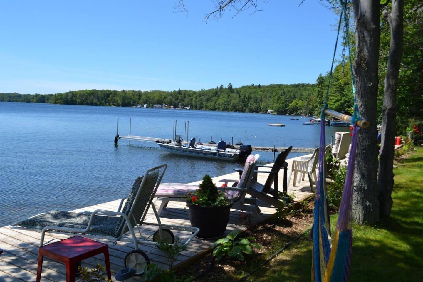 The Oaks Lake House