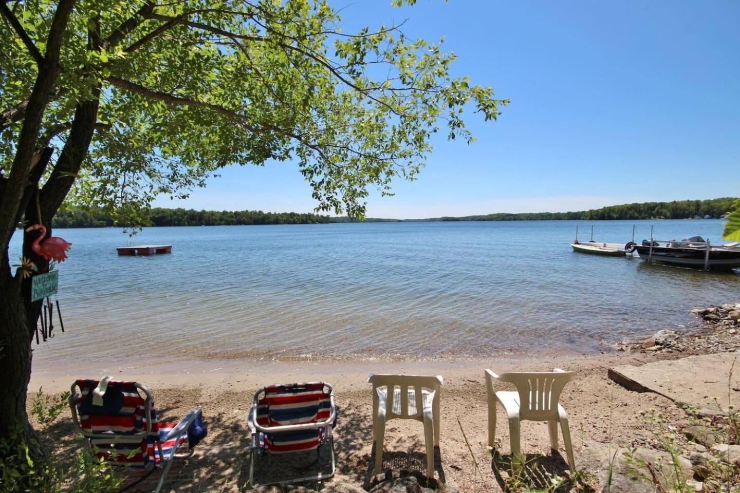 The Oaks Lake House