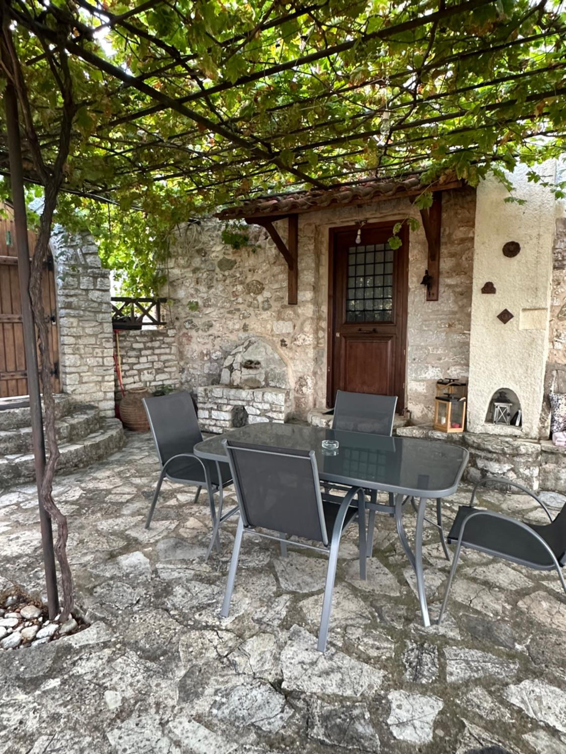 St. John Traditional House view 2
