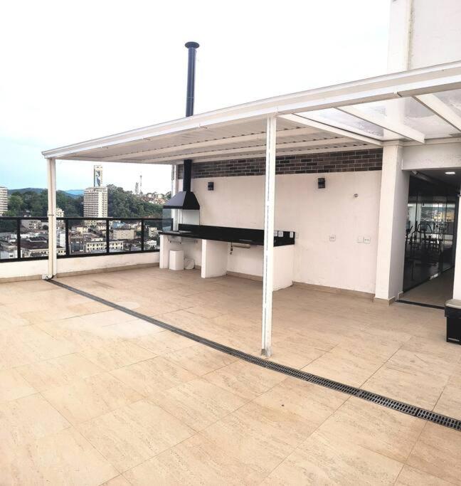 Apartamento aconchegante no centro de São Lourenço