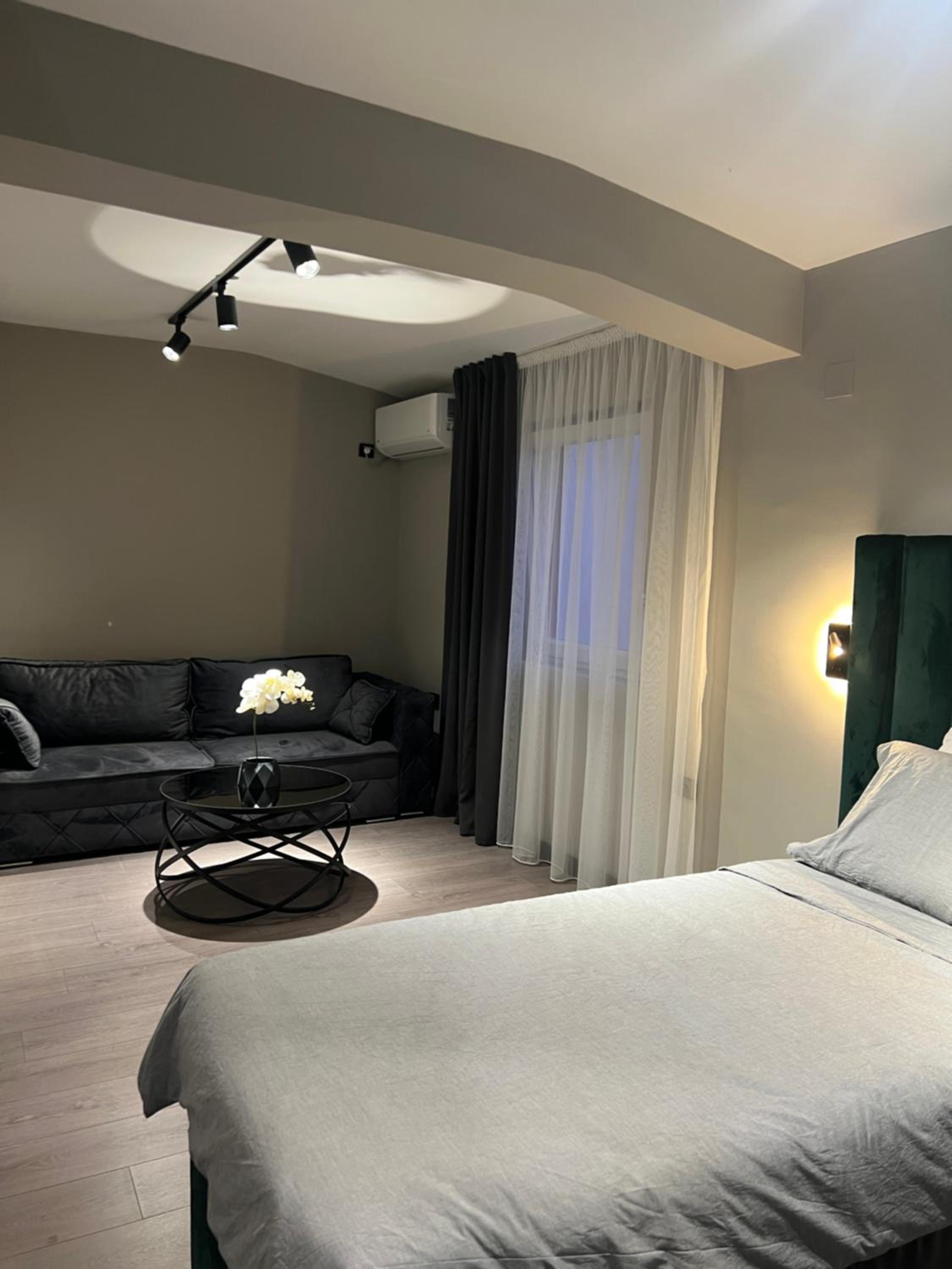 Kali Apartments