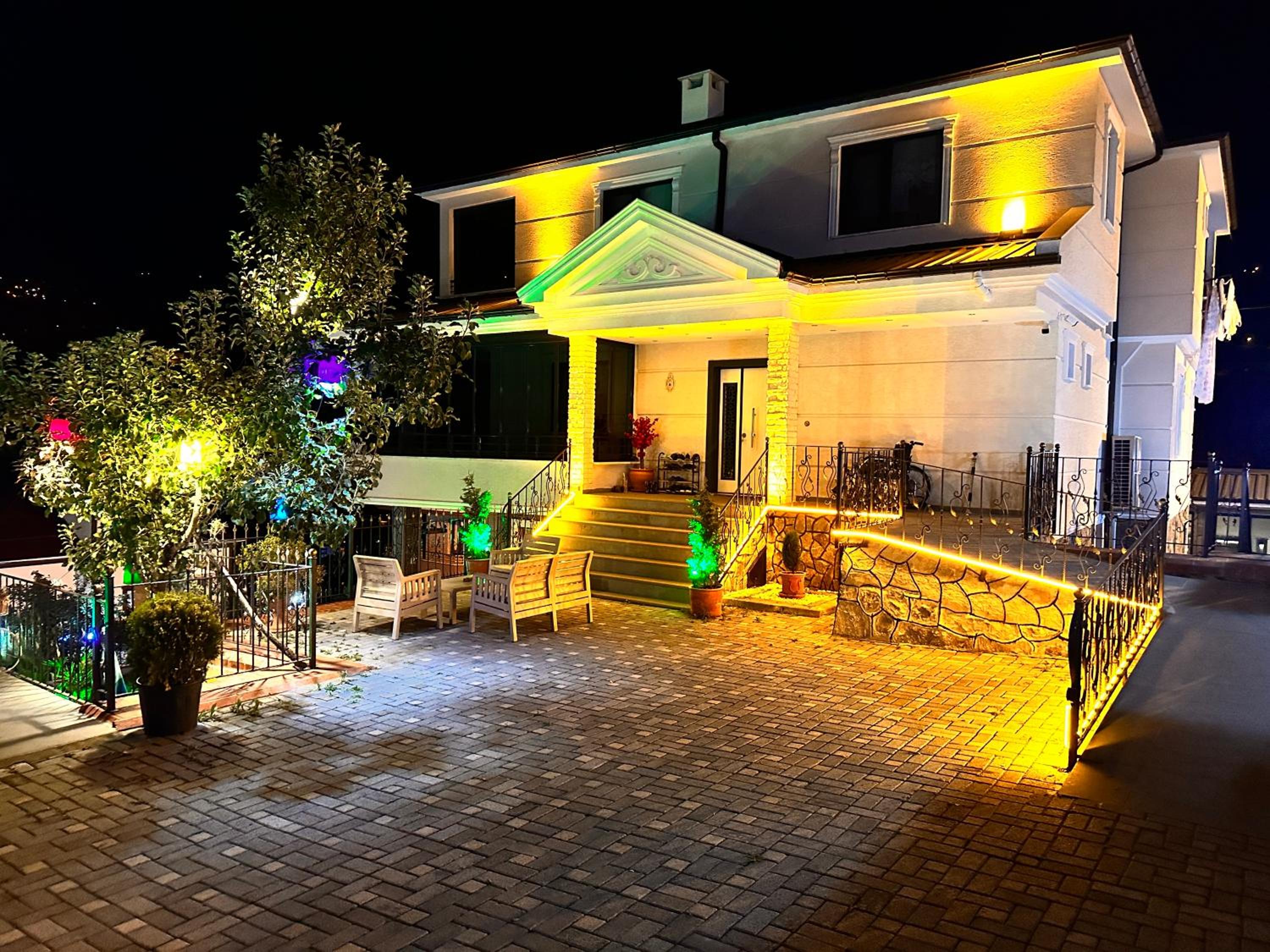 Fuays Villa Premium view 3