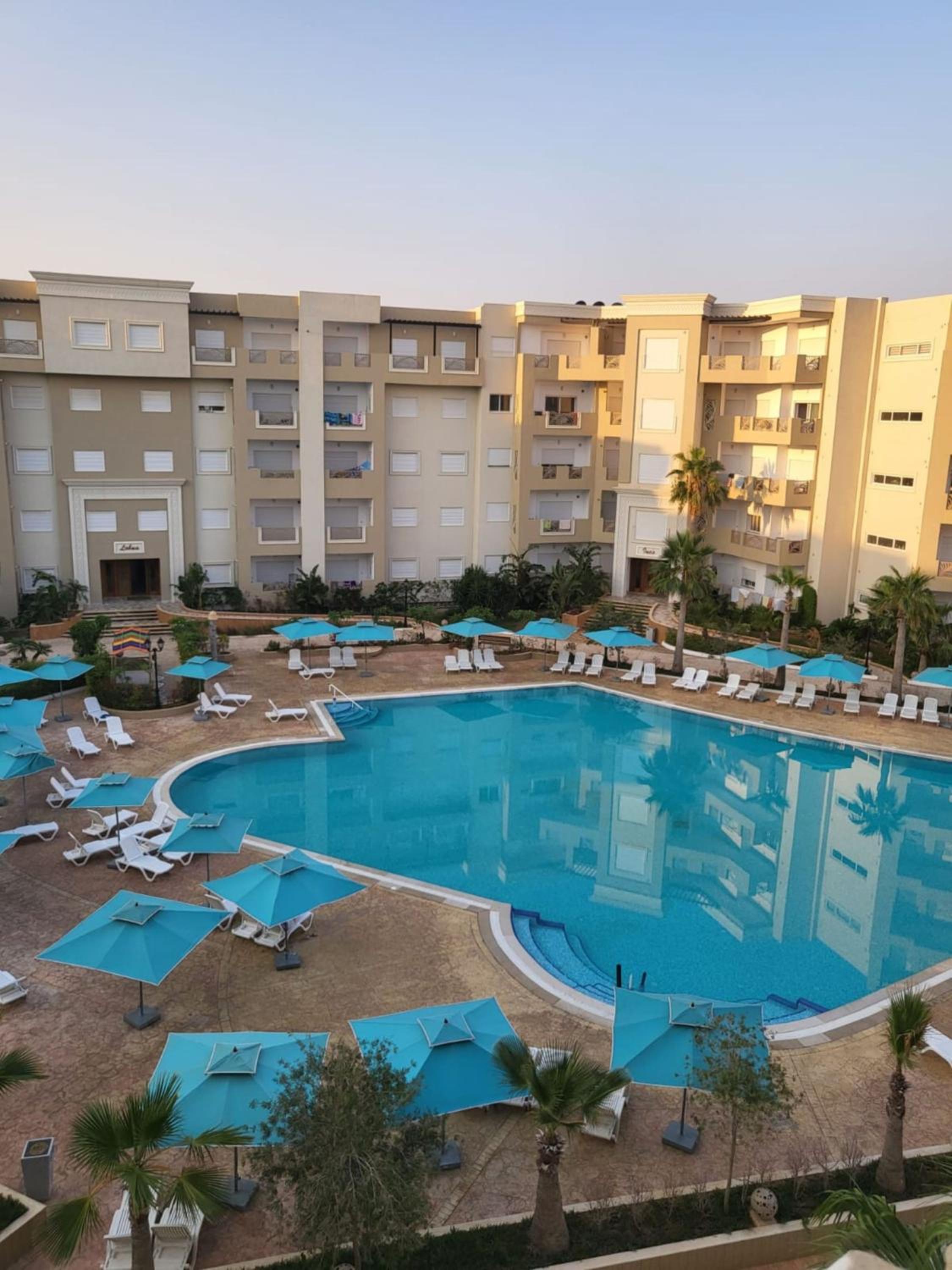 Super appartement avec 5 piscines en résidence