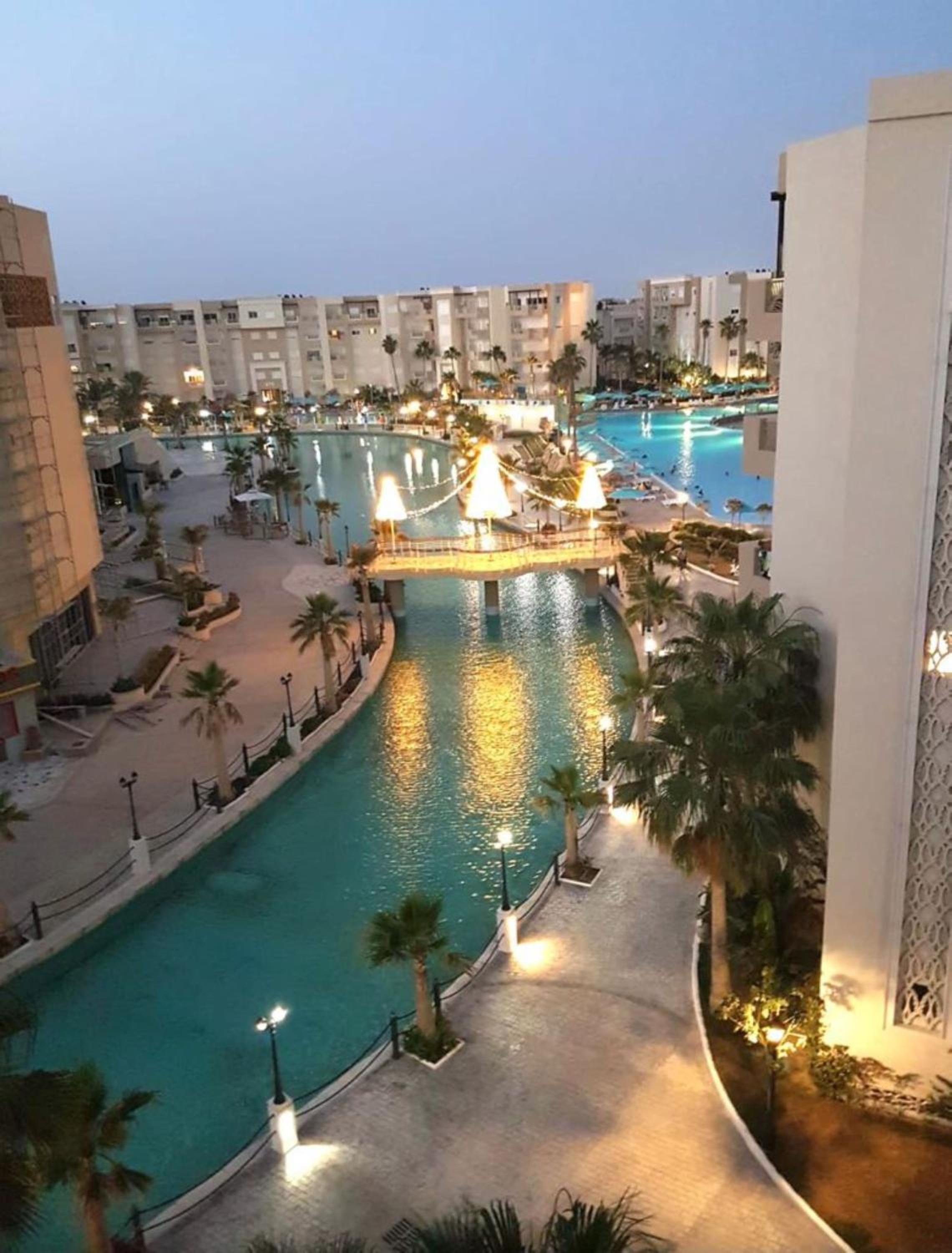 Super appartement avec 5 piscines en résidence