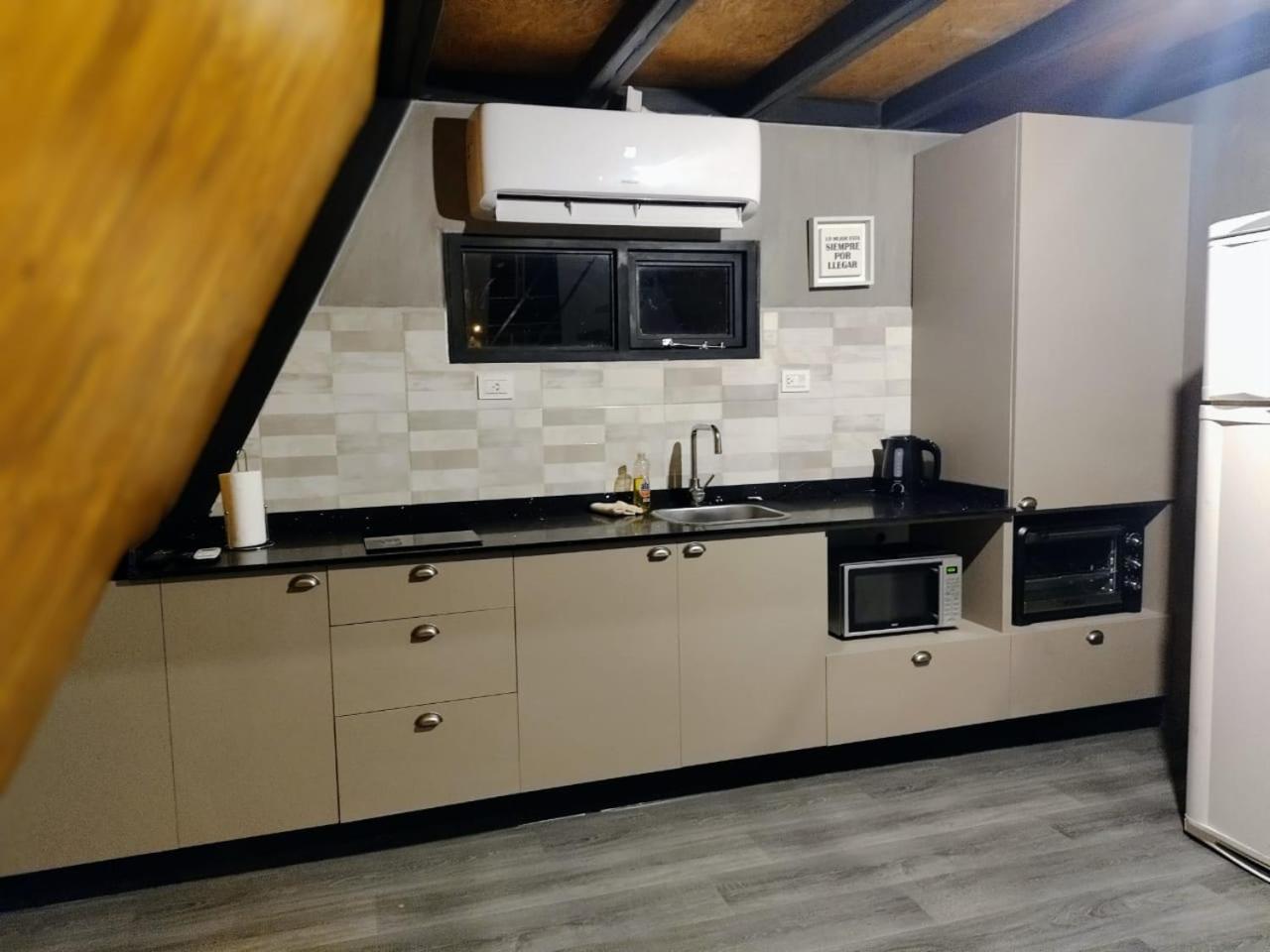 Loft de Montaña Único y Moderno