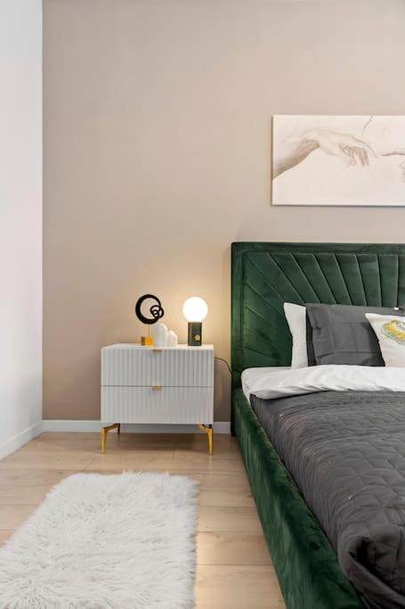 Win Herastrau HOME