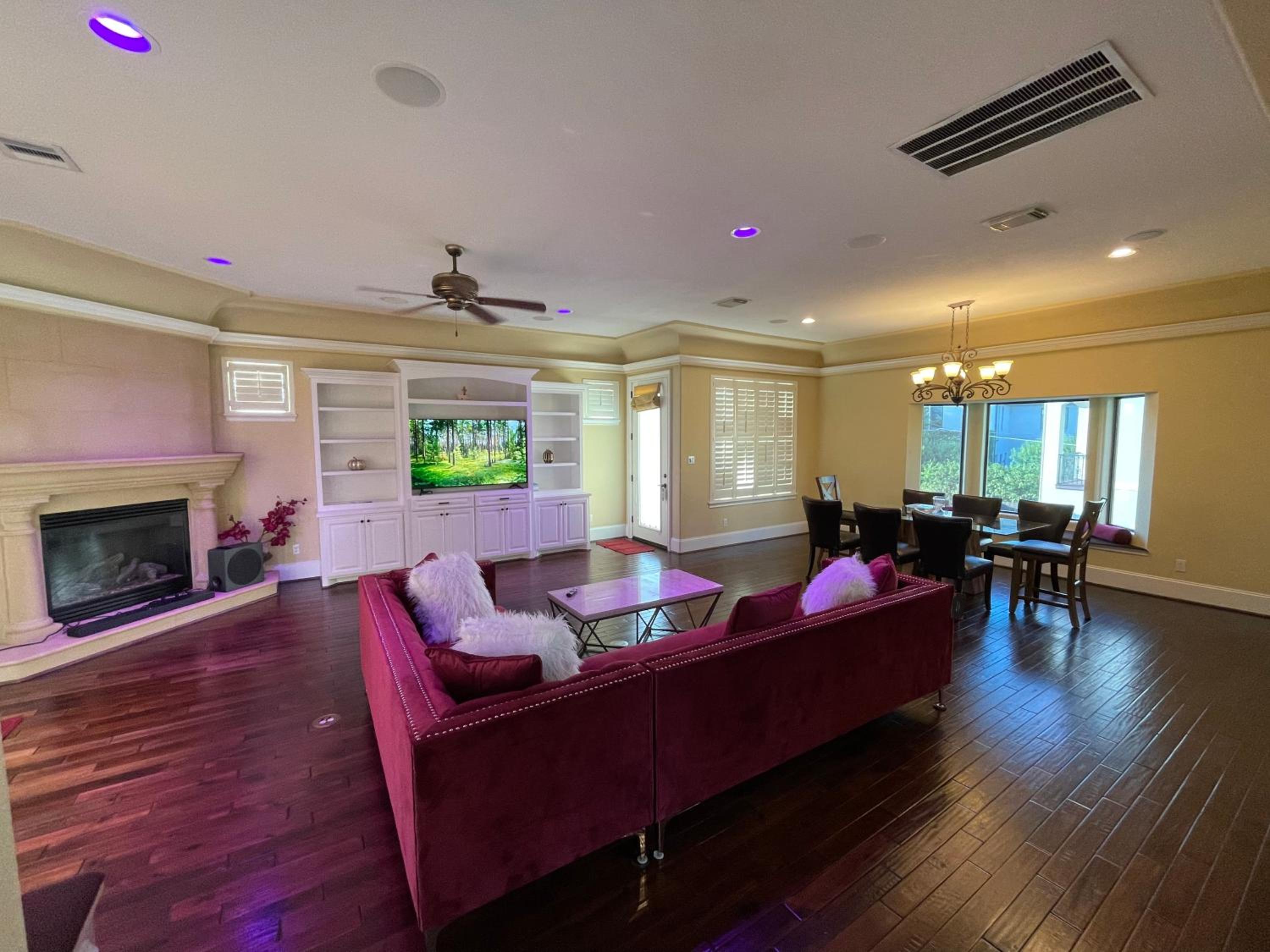 ADELINA mini-castle at Galleria with heated pool & spa