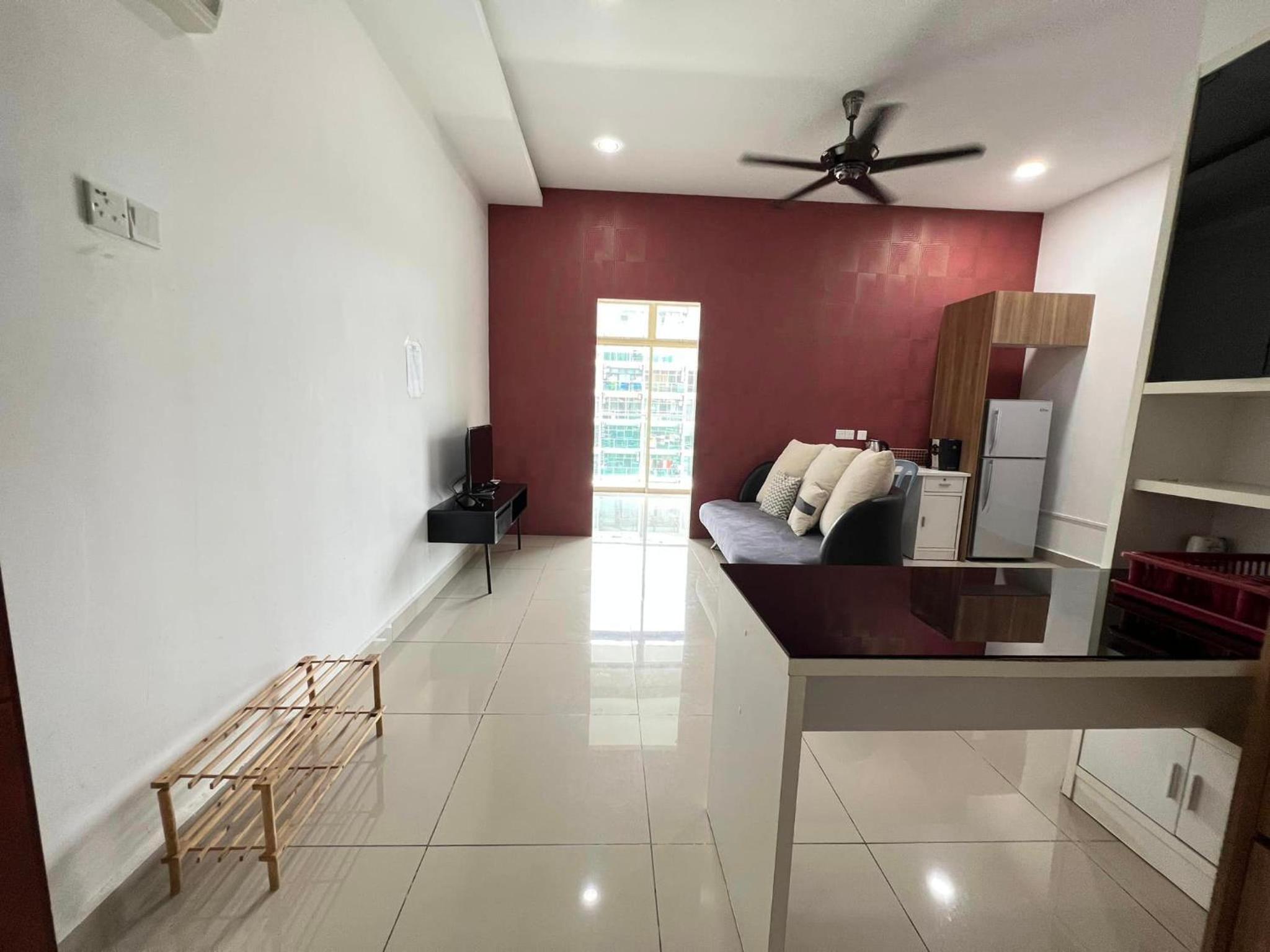 PALAZIO CONDO (MOUNT AUSTIN)