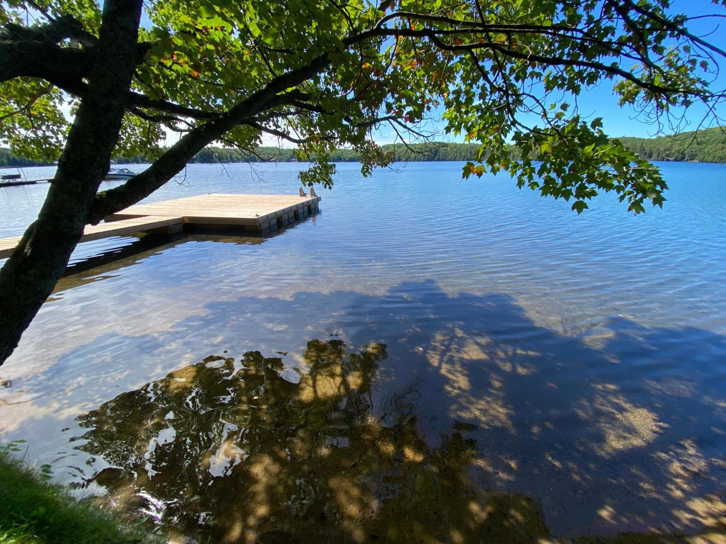 Dreamy Family Oasis ~ Lake Access ~ Games ~Skiing~Snowmobiling~Winter and Summer Activities
