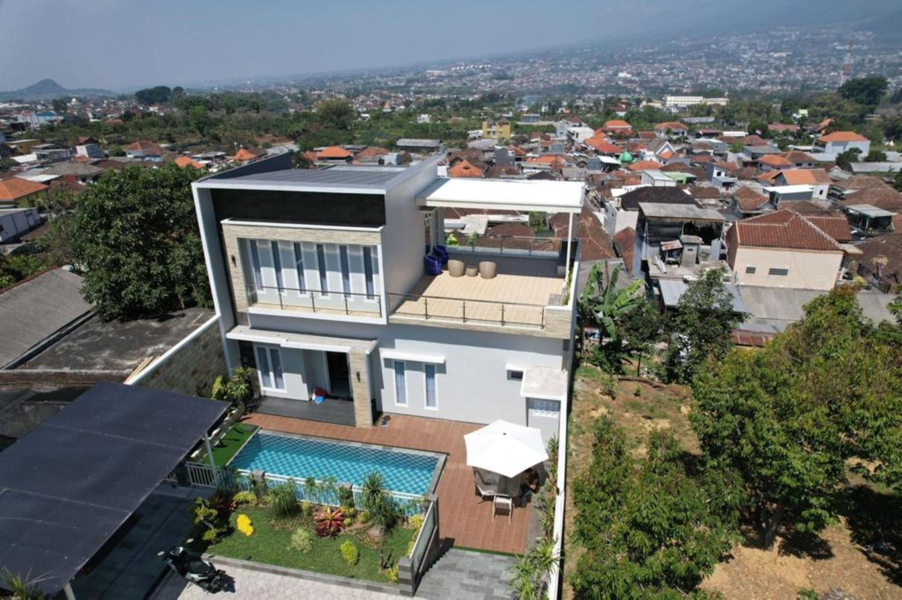 Daisha Villa - Batu (Private Pool) view 5