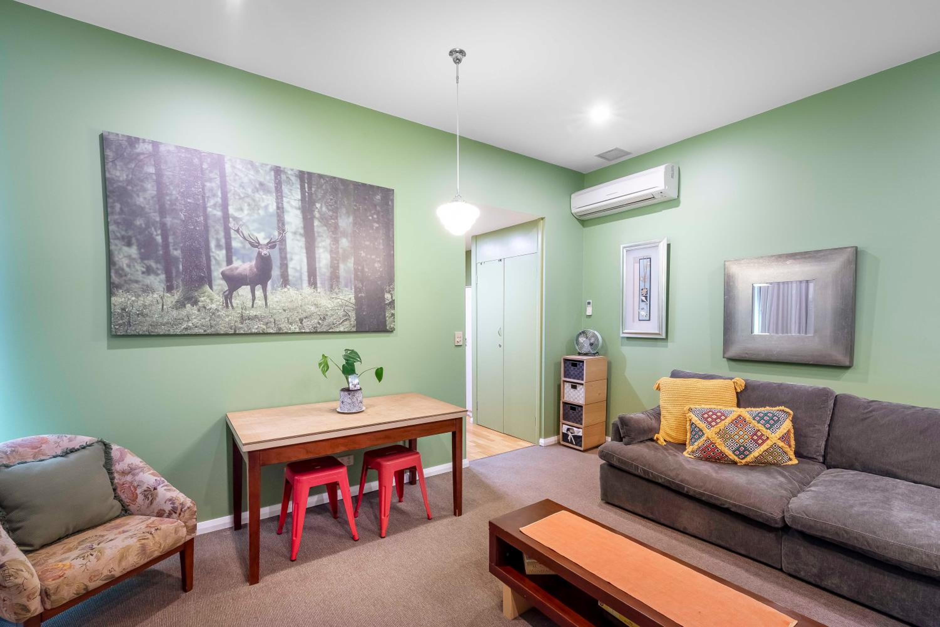 Studio Apartment - Hobart CBD