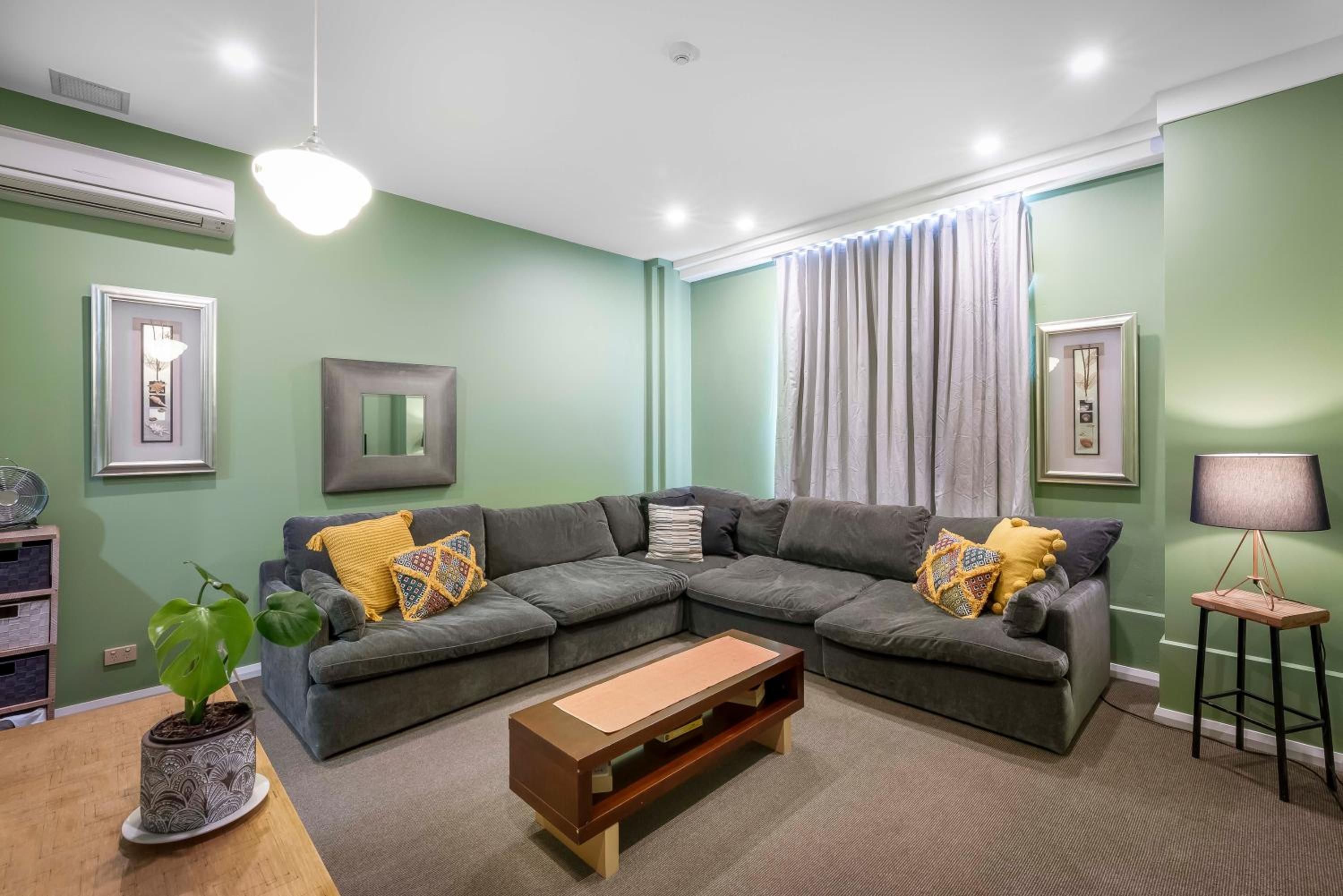 Studio Apartment - Hobart CBD