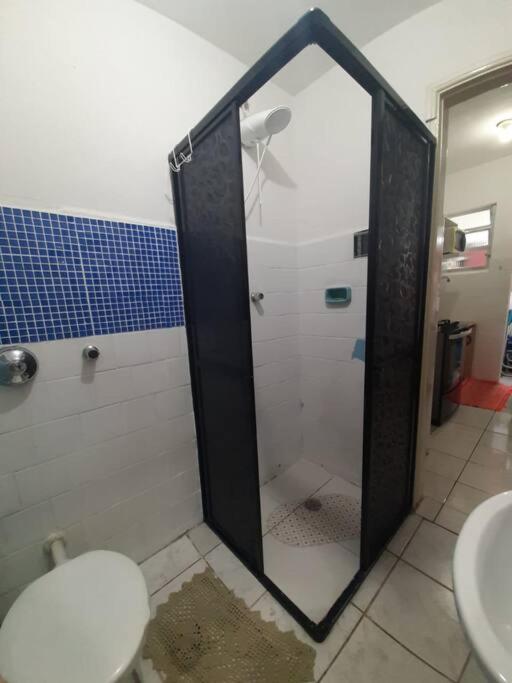 Kitnet a 20 metros da praia