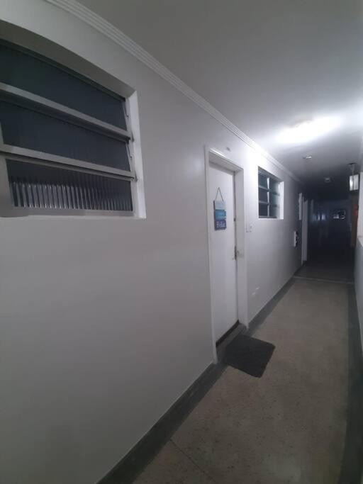 Kitnet a 20 metros da praia
