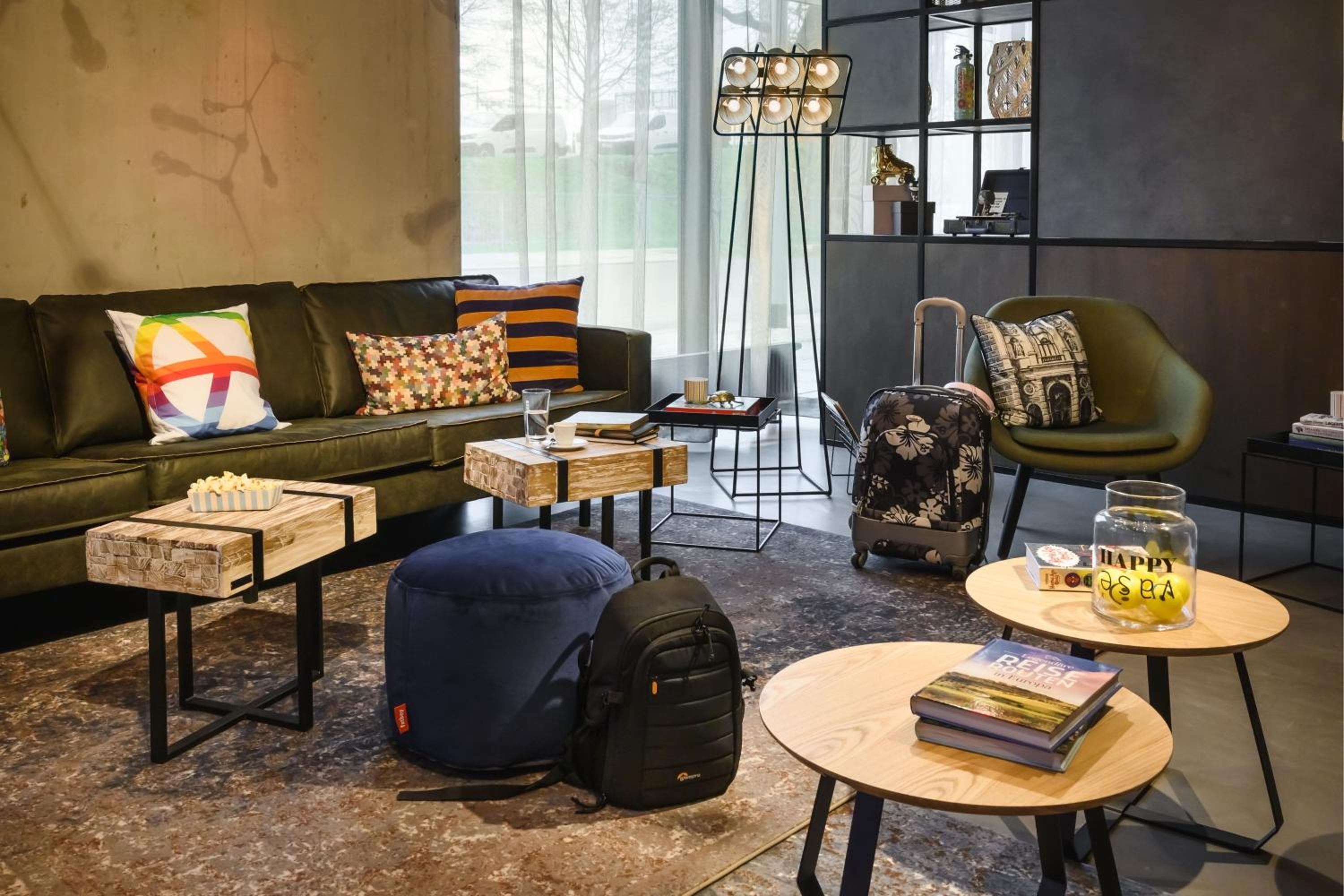 Dresden Vacations - Moxy Dresden Neustadt - Property Image 3