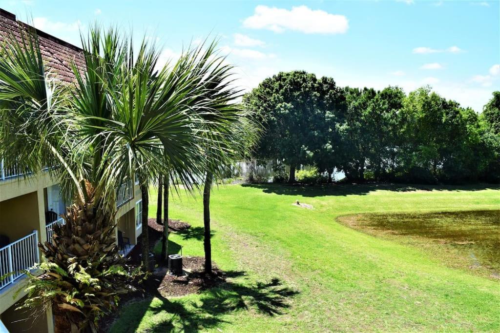 2bd/2bth Modern Condo on International Dr. w Pool ! Near Sea World and Universal