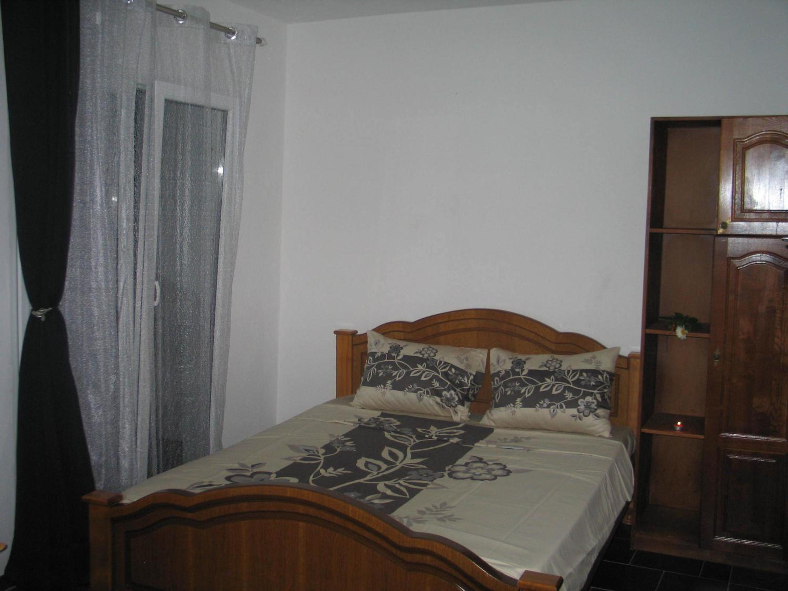 Photo 51