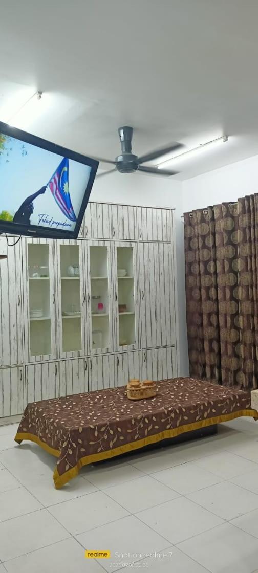 El Hareezz Homestay photo 8