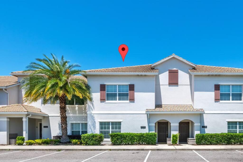 Bright and Sunny Townhouse With Pool Enjoy and Relax