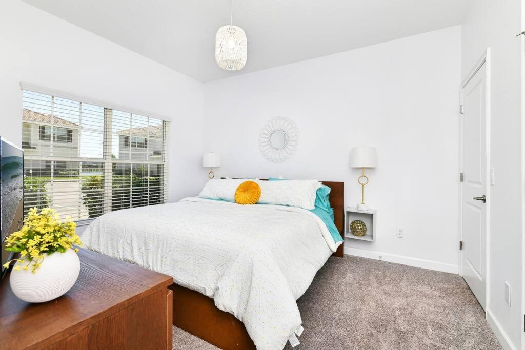 Bright and Sunny Townhouse With Pool Enjoy and Relax