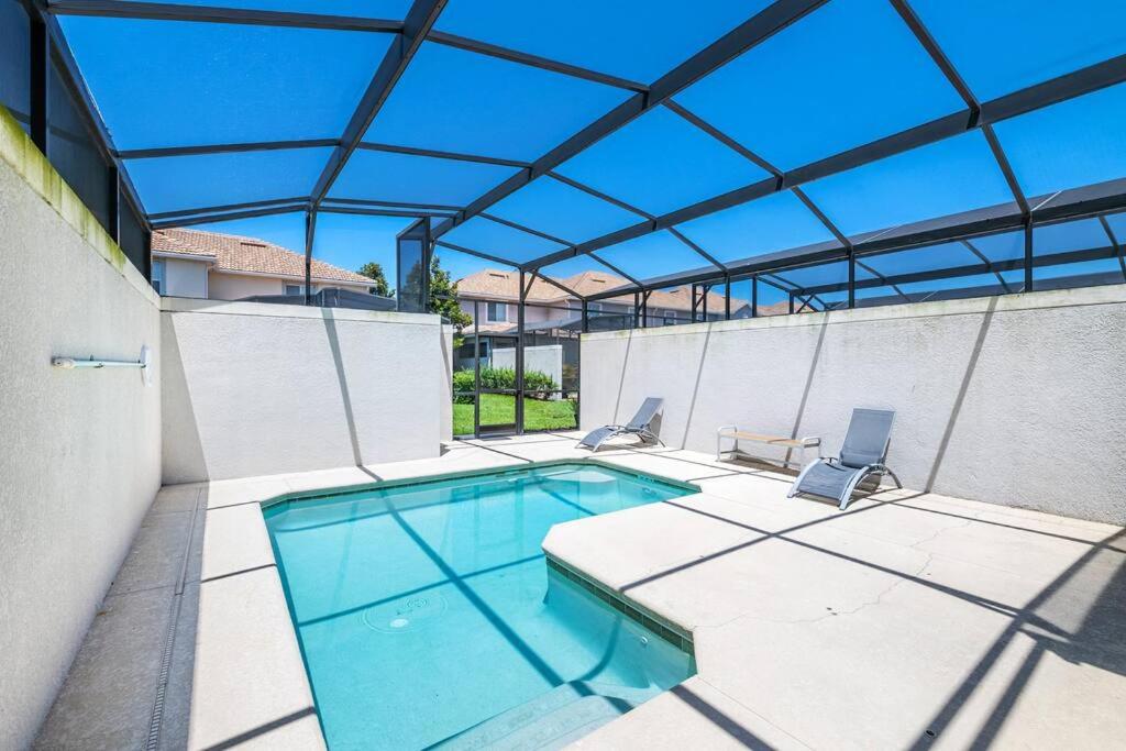 Bright and Sunny Townhouse With Pool Enjoy and Relax