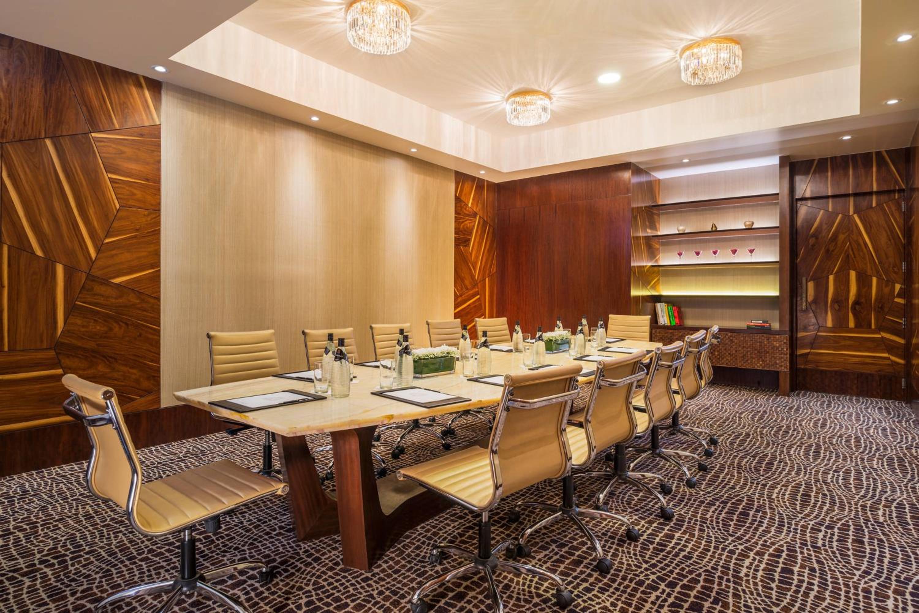 Mumbai Vacations - The St. Regis Mumbai - Property Image 28