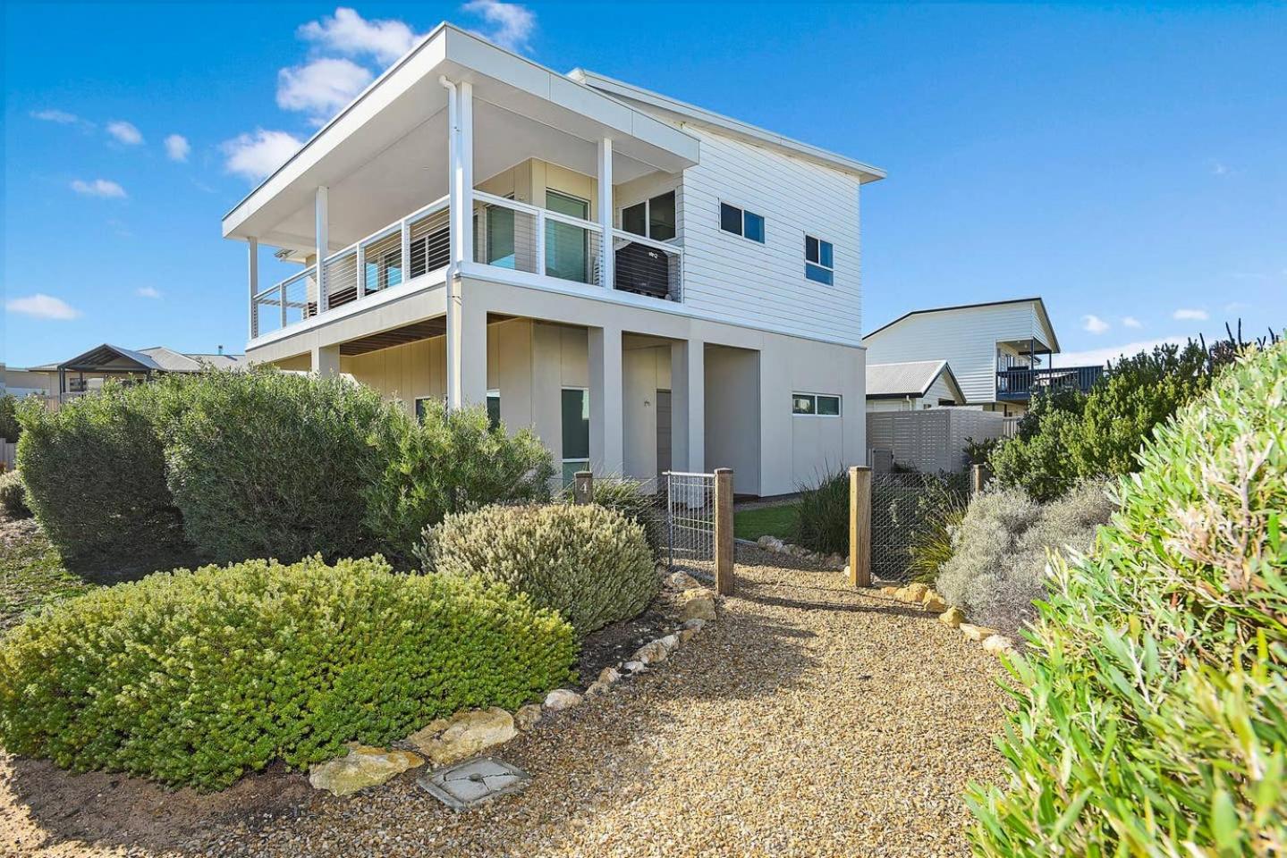 Coringle Port Elliot-Pets Negotiable-Wi-Fi - No Linen Included
