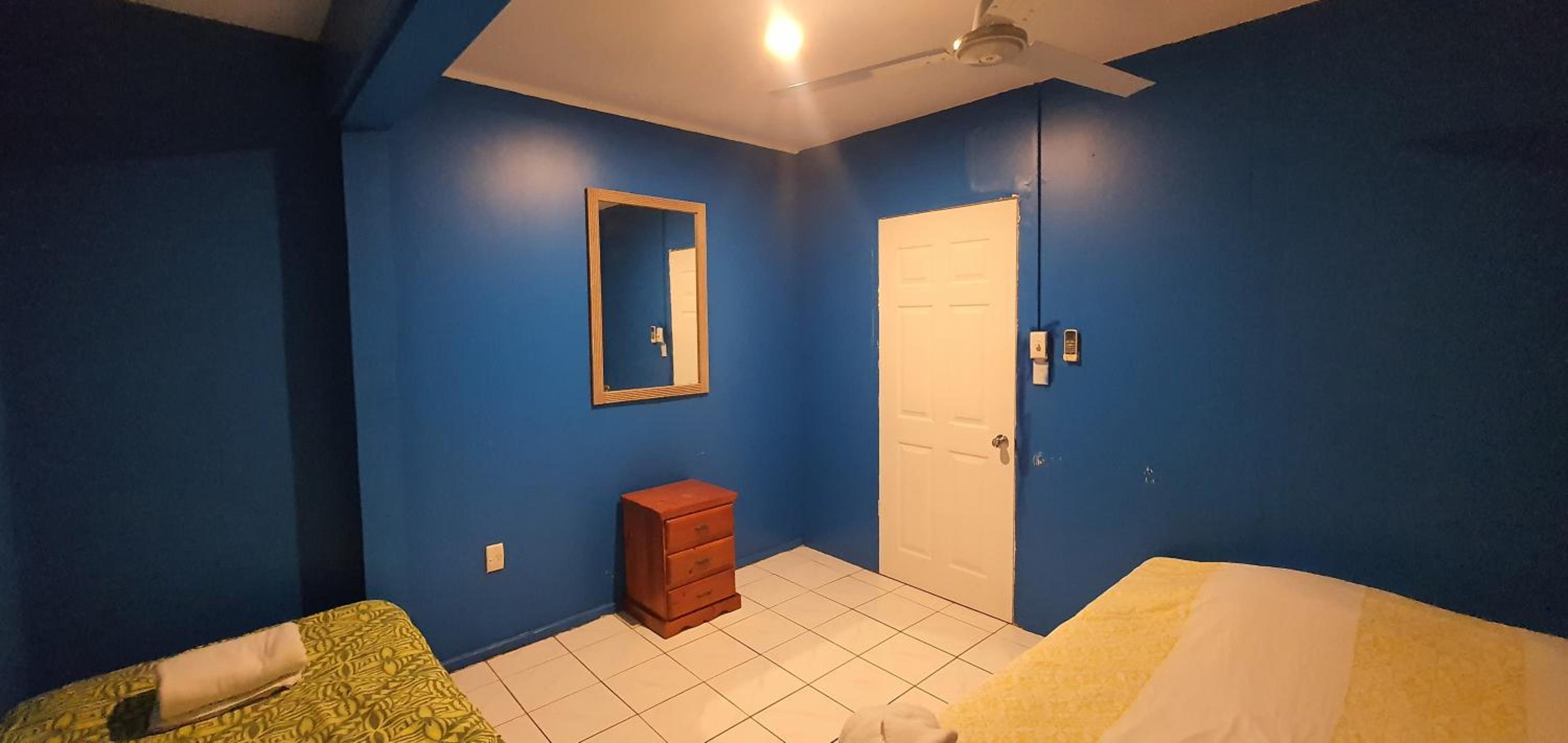 Lynn's Getaway Hotel