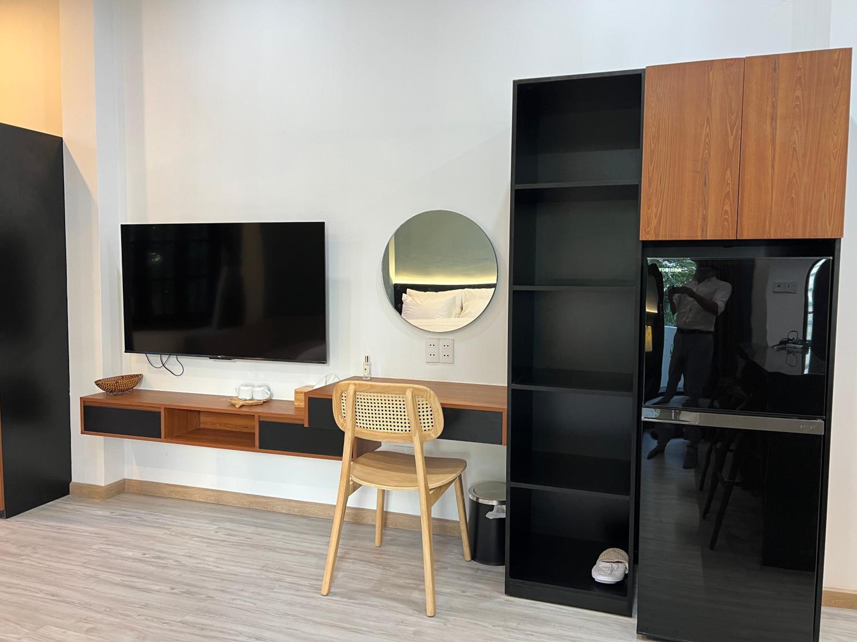Renovated Near My Khe Beach Cozy and Quiet Rooms Boutique Apartment view 4